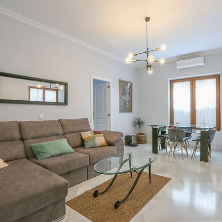 Riverwalk Suites - Puente Triana Севилья Экстерьер фото