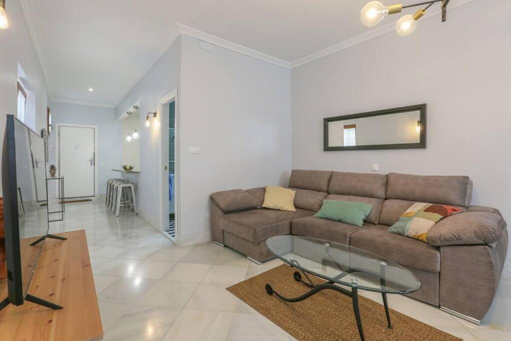 Riverwalk Suites - Puente Triana Севилья Экстерьер фото